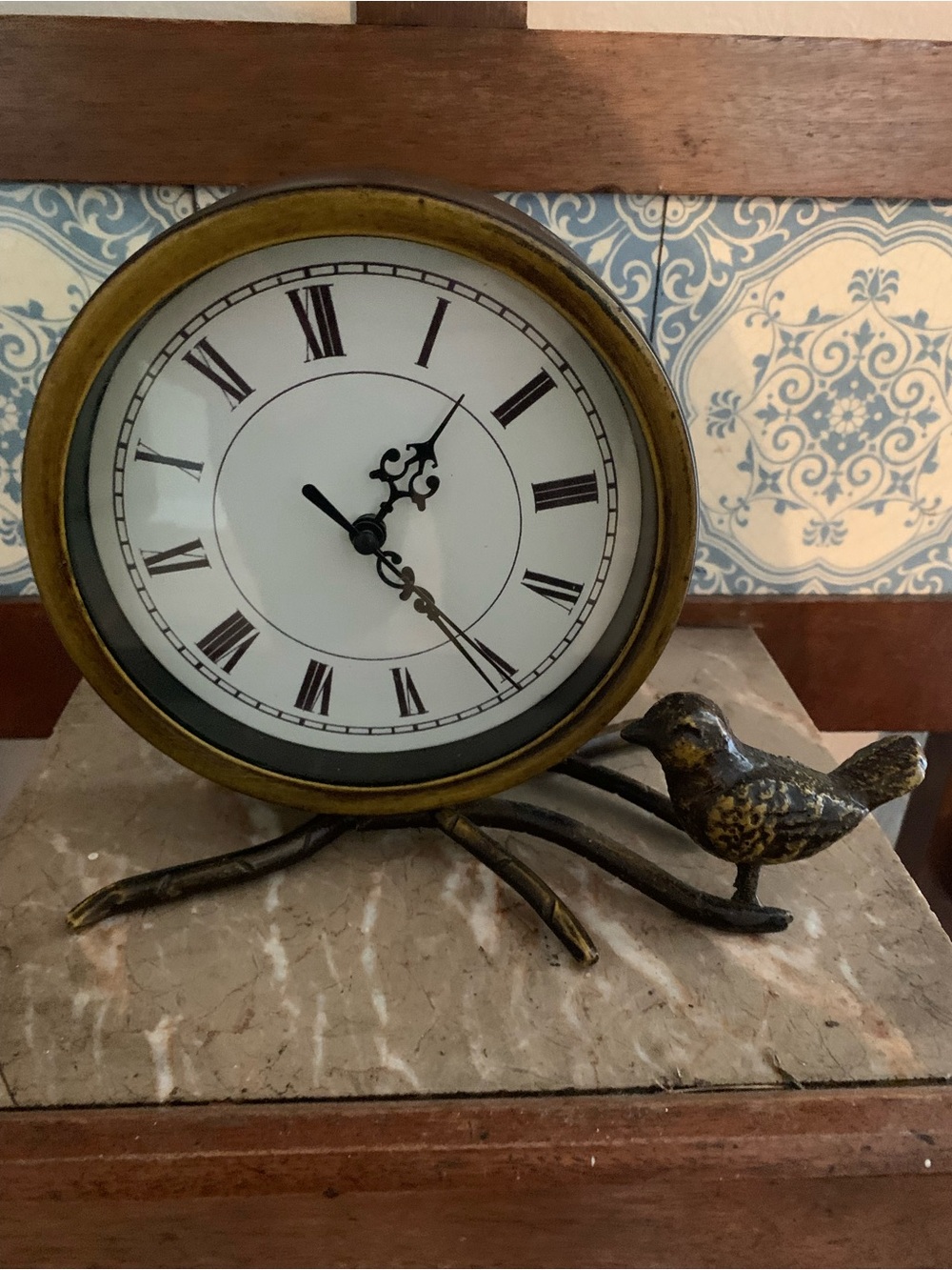 Decorative Brass Finish Bird Table Clock - White Dial